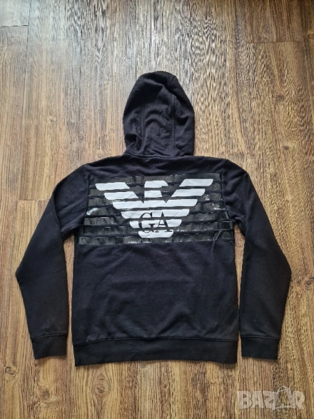 Страхотен мъжки суитчър ARMANI размер S, снимка 1