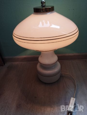 Ретро настолна лампа, снимка 4 - Настолни лампи - 45523576
