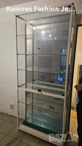 Витрина и етажерки/стелаж стъклени., снимка 1