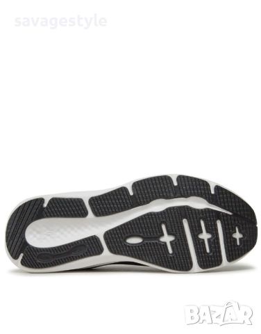 Мъжки маратонки UNDER ARMOUR Charged Pursuit 3 Big Logo Running Shoes Black/White, снимка 4 - Маратонки - 45762500