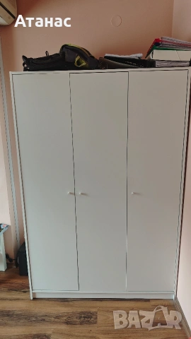 Продавам трикрилен гардероб Ikea Kleppstad, снимка 2 - Гардероби - 54022687