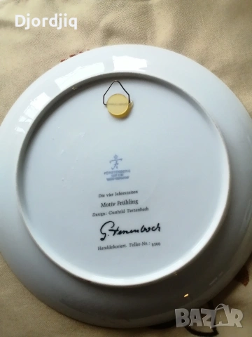 Порцеланова чиния за стена, снимка 2 - Декорация за дома - 53482845