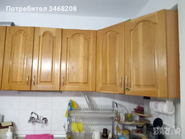 Продавам кухнеско обзавеждане ,масив, снимка 1 - Шкафове - 49134469