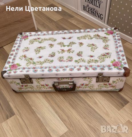 Декориран куфар, снимка 1 - Куфари - 46598043