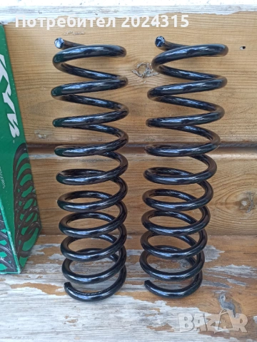 KYB Задни пружини Хюндай ix 35 KIA Sportage, снимка 2 - Части - 53921922