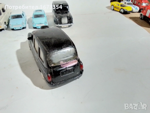 Трабант+ Лондонски таксита, снимка 2 - Други ценни предмети - 51789902