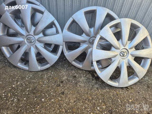 Оригинални тасове за тойота-15 цола, снимка 2 - Аксесоари и консумативи - 53771021