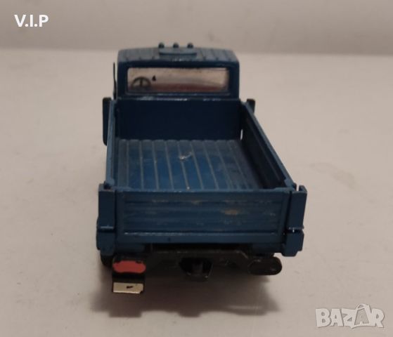 Старо руско камионче-играчка, снимка 3 - Антикварни и старинни предмети - 45585704
