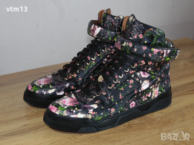 Givenchy Tyson Camouflage - 40 номер Оригинални!, снимка 2 - Други - 52826907