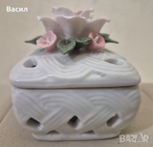 Порцеланова кутийка, снимка 5 - Антикварни и старинни предмети - 54150608
