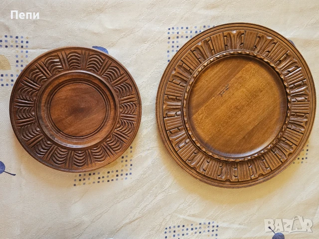 Декоративни чинии с дърворезба