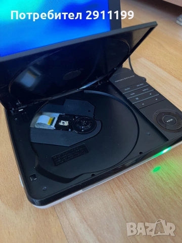 Преносим DVD / CD плеър Philips, снимка 4 - Плейъри, домашно кино, прожектори - 54244965