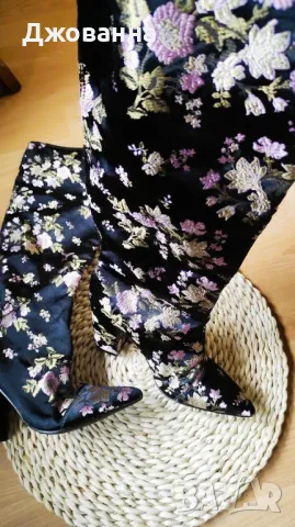  Ботуши на цветя , снимка 2 - Дамски ботуши - 50394075