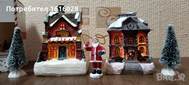 LED светещи 2 къщи с дядо Коледа и елхи., снимка 10 - Декорация за дома - 52297620