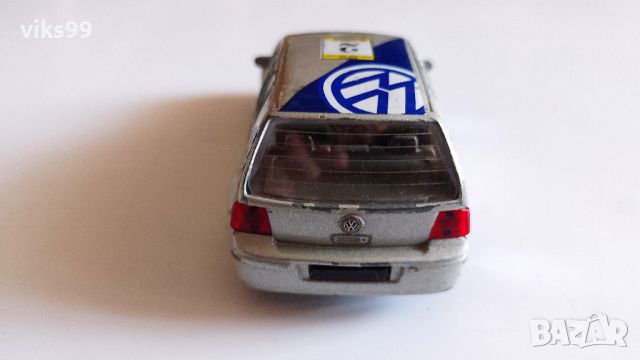 Bburago Volkswagen Golf IV '98 Rally 1:43 - MADE IN ITALY, снимка 3 - Колекции - 45852508