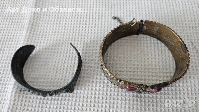 Стари бронзови гривни, снимка 2 - Гривни - 53184769