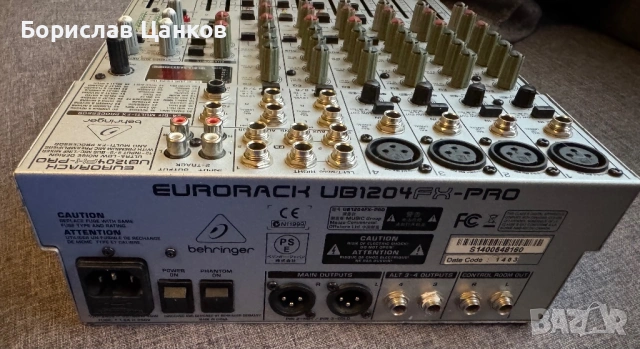 Смесителен пулт BEHRINGER EURORACK UB1204FX-PRO отлично състояние , снимка 3 - Ресийвъри, усилватели, смесителни пултове - 53022174