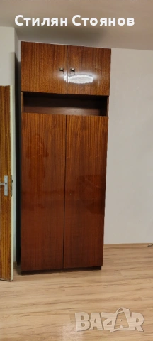 Масивна полирана секция , снимка 2 - Секции и витрини - 53423273