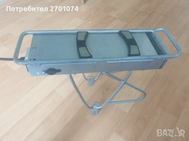 Багажник за батерия, снимка 2 - Части за велосипеди - 50547389