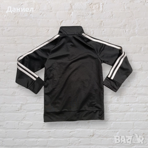Детско горнище Adidas., снимка 2 - Детски пуловери и жилетки - 52003887