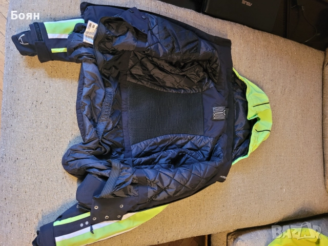 Продавам детски зимни дрехи за момче, снимка 6 - Детски якета и елеци - 52687211