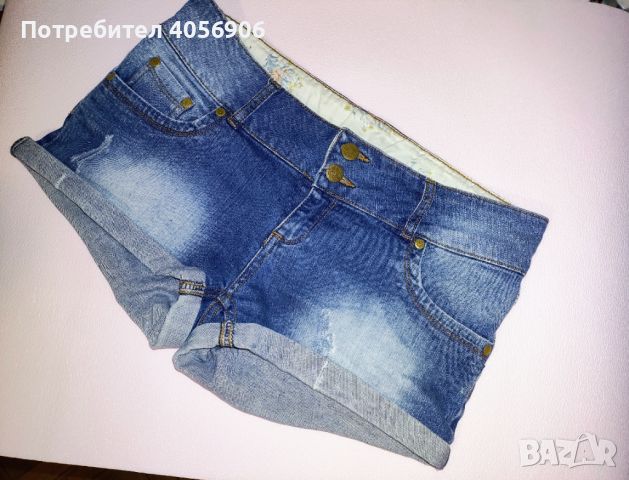 Дамски къси панталонки , размер M, снимка 4 - Къси панталони и бермуди - 46337013