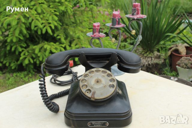 Телефон ретро, снимка 4 - Антикварни и старинни предмети - 45851459
