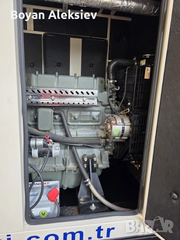 Дизелов трифазен генератор, стационарен, 75kVA,  с компютърно управление, на 62 работни часа, снимка 7 - Генератори - 52584993