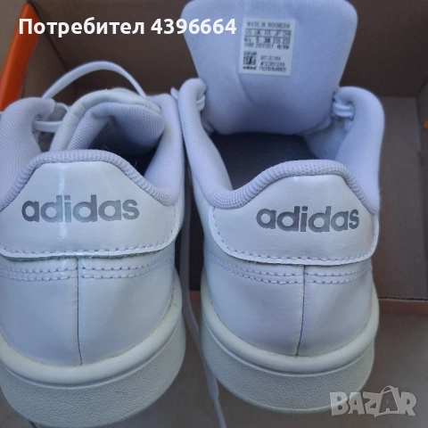 дамски бели обувки adidas, снимка 3 - Маратонки - 49238848