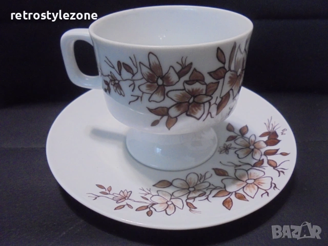 № 8508 Двоен сет порцеланова чашка с чинийка Eschenbach Bavaria , снимка 2 - Други ценни предмети - 53575510