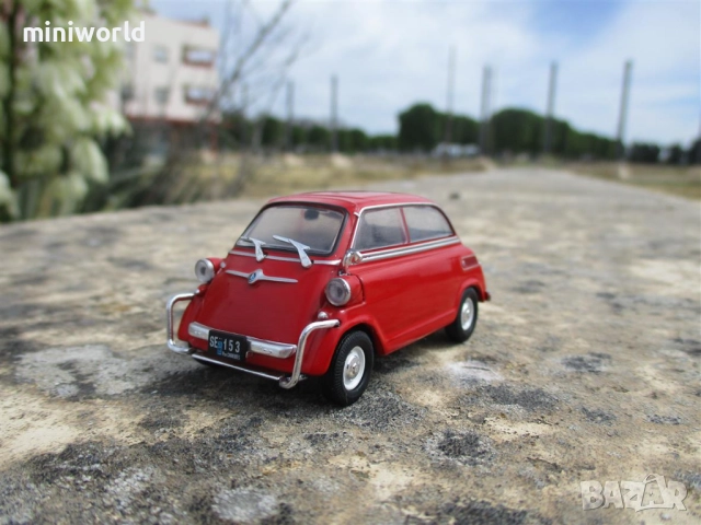 BMW Izetta DeCarlo 600 от 1960 - мащаб 1:43 на IXO/Altaya моделът е нов в блистер