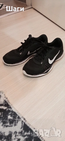 Дамски маратонки Найк, снимка 2 - Маратонки - 53777865