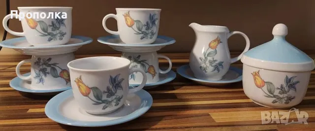 Нежен, чуден за градината, за верендата ... Сервиз KAHLA "Лалета"