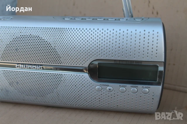 Радио с аларма ''Grundig Music BOY 51'', снимка 5 - Радиокасетофони, транзистори - 50989335