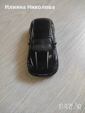 Метална количка Hot Wheels -Porsche Panamera Turbo S E-Hybrid Sport Turismo, снимка 3 - Колекции - 48126662