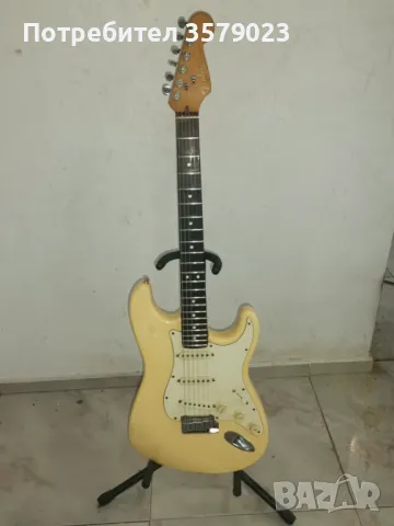 FENDER STRATOCASTER ,юбилеен , снимка 1 - Китари - 48705809