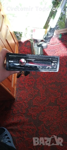 Авто плеър за кола Sony с аукс, снимка 4 - Ресийвъри, усилватели, смесителни пултове - 54104650