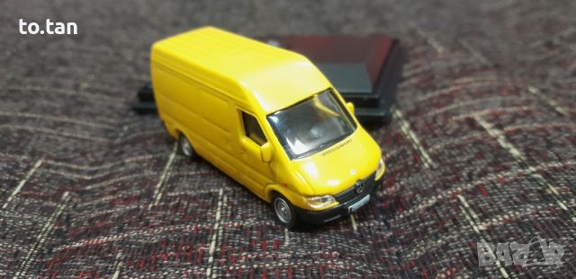 Mercedes Sprinter мащаб 1:87, снимка 1 - Колекции - 46689648