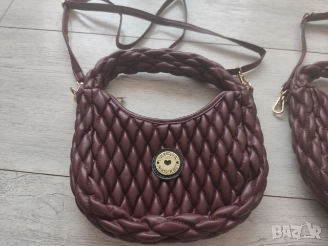 Moschino дамска чанта , снимка 2 - Чанти - 50872227