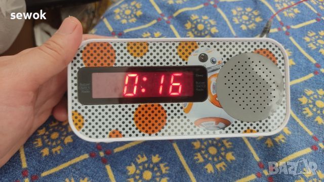 Star Wars radio alarm, снимка 1 - Радиокасетофони, транзистори - 46406253