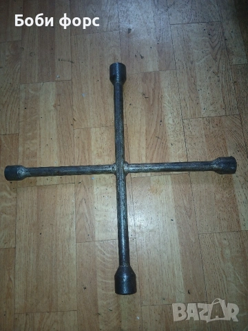 Оргинален руски кръстат ключ много здрав , снимка 12 - Аксесоари и консумативи - 53664560