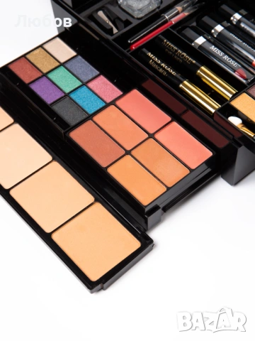 Професионален комплект грим Miss Rose – многофункционална палитра с огледало, снимка 4 - Декоративна козметика - 53912279