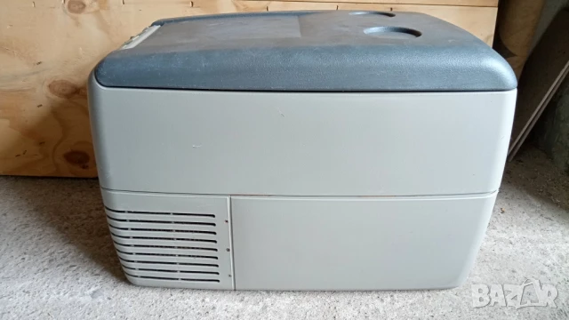 Компресорен хладилник WAECO за каравана/кемпер на 12/24 волта, снимка 5 - Хладилници - 50487332