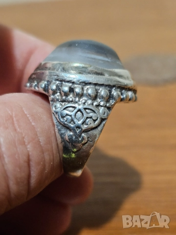 Огромен старинен  солиден сребърнен пръстен с голям камък ахат за ценители , снимка 3 - Пръстени - 52393731