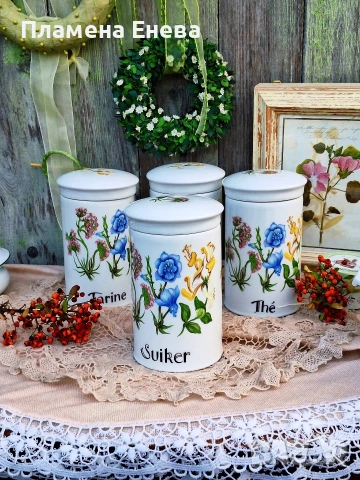 Комплект френски буркани за подправки 