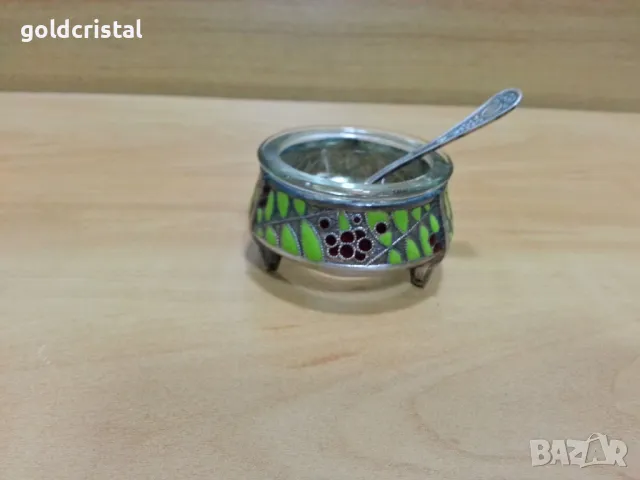 стар руски съд за хайвер 