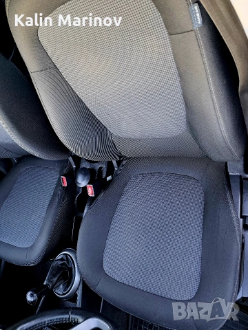 хюндай i20 1.25 2014г., снимка 8 - Автомобили и джипове - 53716136