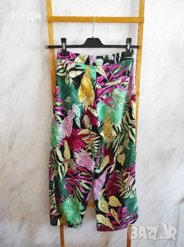 Дамски панталон Monki, снимка 4 - Панталони - 50685351