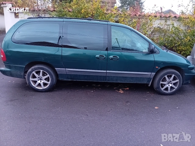 Крайслер вояджер 3.3 бензин, автоматик, снимка 12 - Автомобили и джипове - 53921821