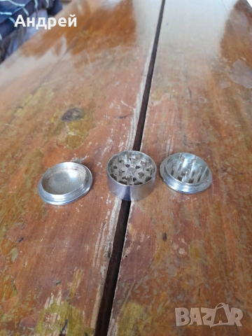 Гриндер за билки и тютюн, снимка 4 - Други ценни предмети - 53573774